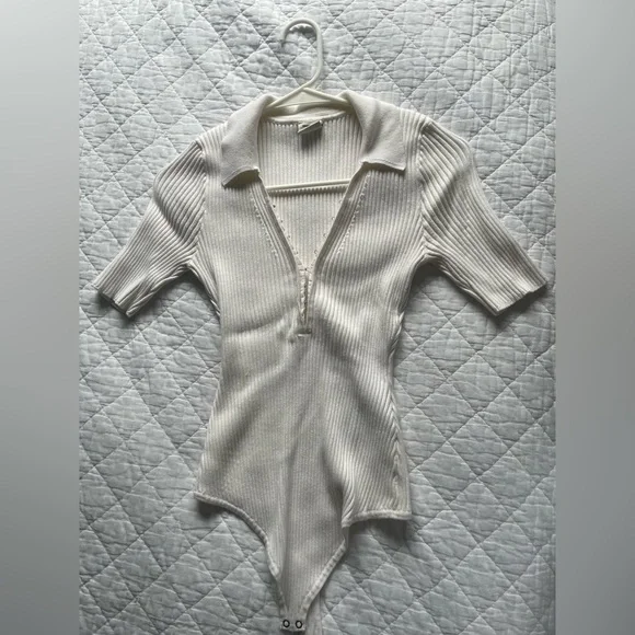 abercrombie hook and eye top